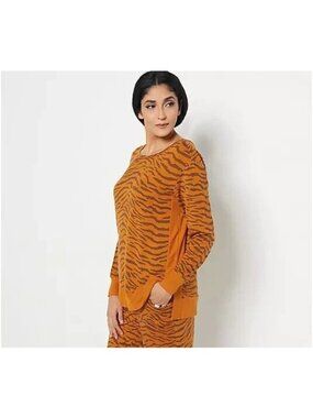 All Worthy Hunter McGrady Sweatshirt Medium Printed Pumpkin Spice Orange Capsule